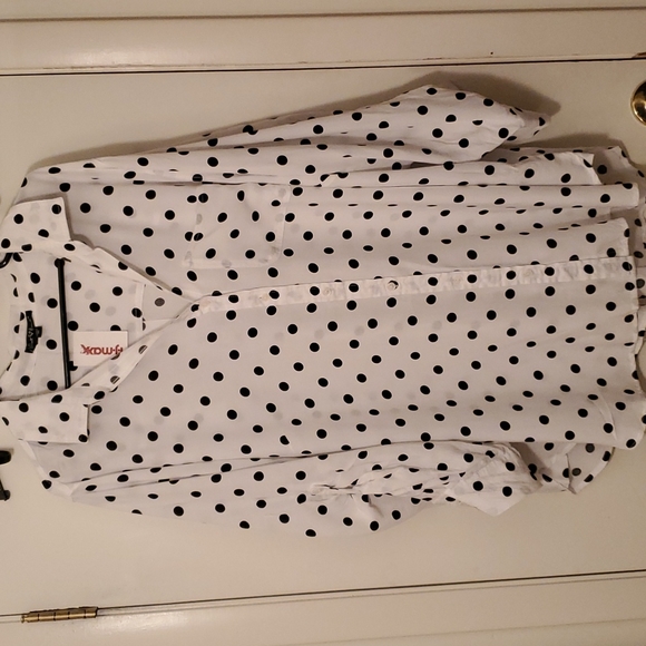 Velvet Heart Tops - White blouse w/black polka dots